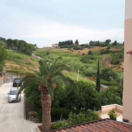 B&B La Collina Dei Poeti Catanzaro Ngoại thất bức ảnh